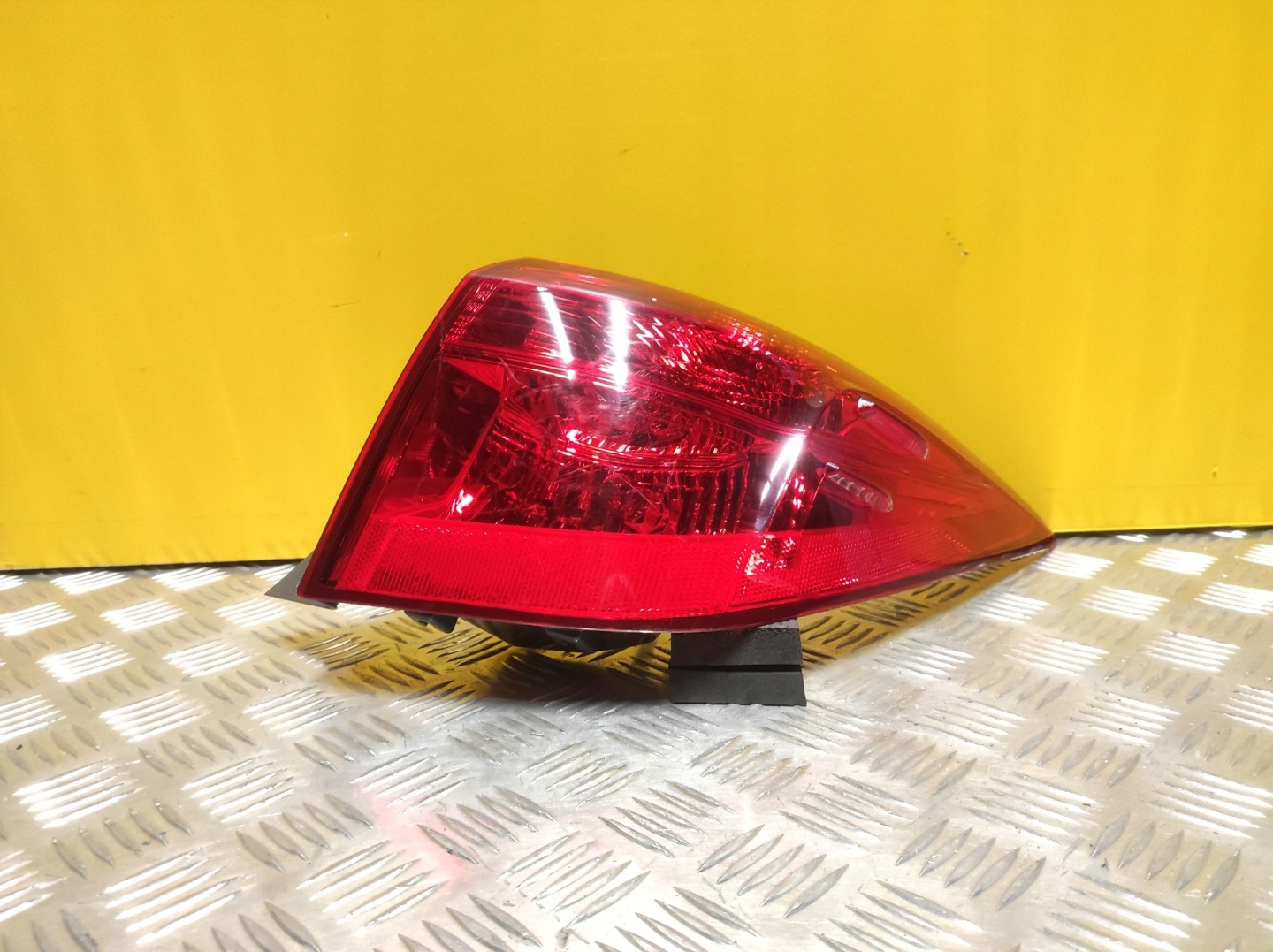 Toyota Corolla E170 Rückleuchte Rearlamp - Thumbnail 1