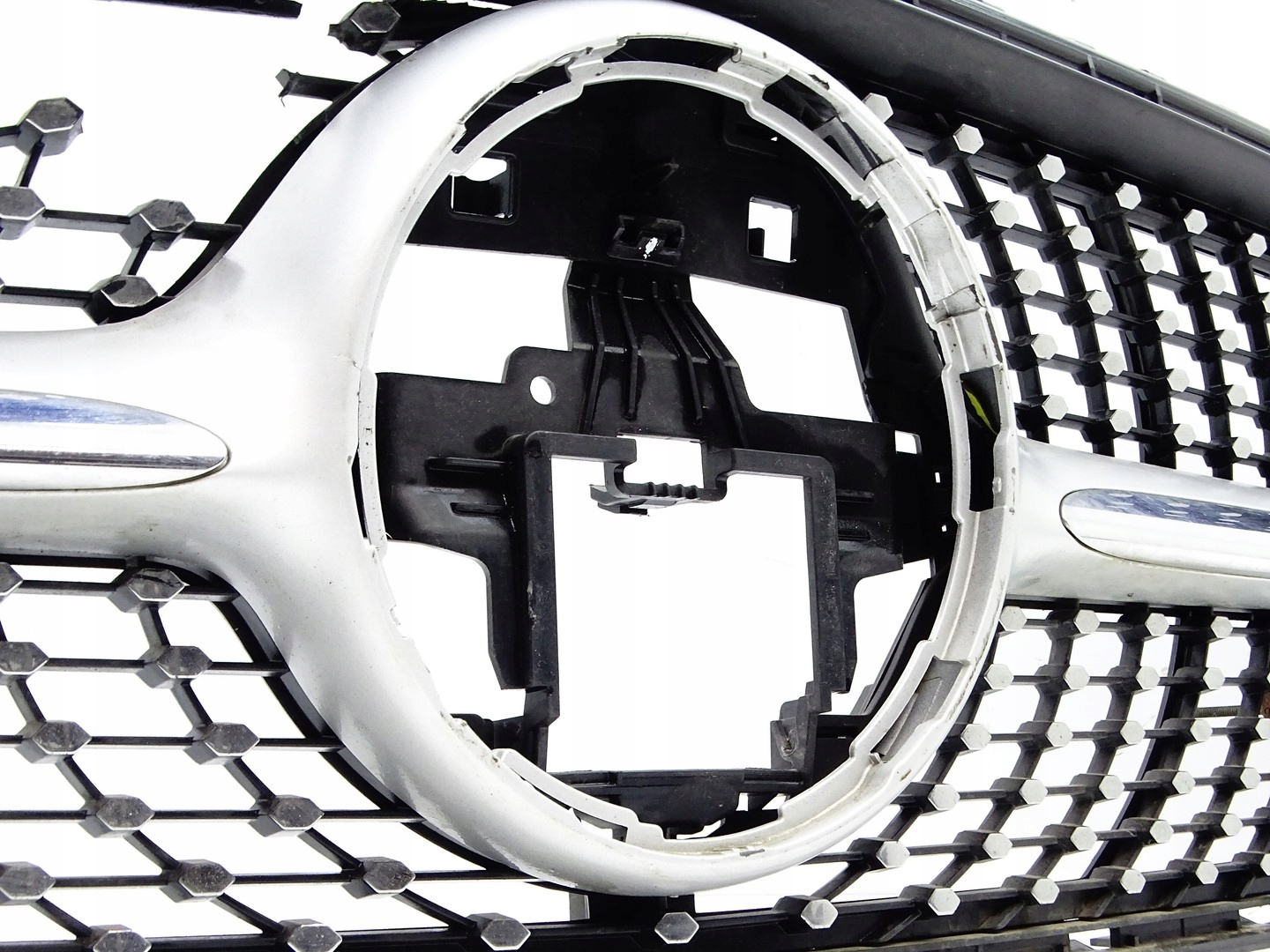 Mercedes-Benz CLA C118 Kühlergrill FRONTGRILL Kühlergitter A1188880000 - Thumbnail 5