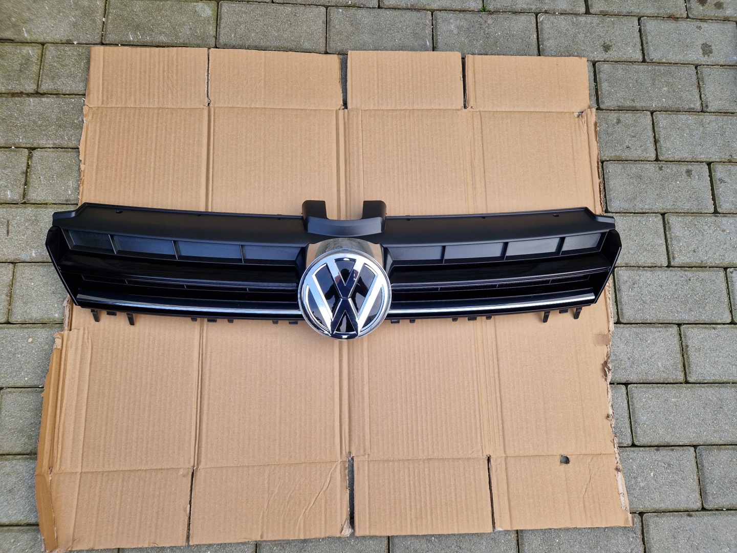 VW Golf V Kühlergrill FRONTGRILL Kühlergitter - Thumbnail 1