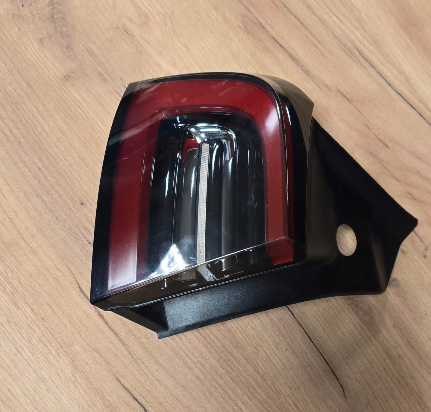 Tesla Model Y 005 Rückleuchte 150208600D Rearlamp - Thumbnail 1