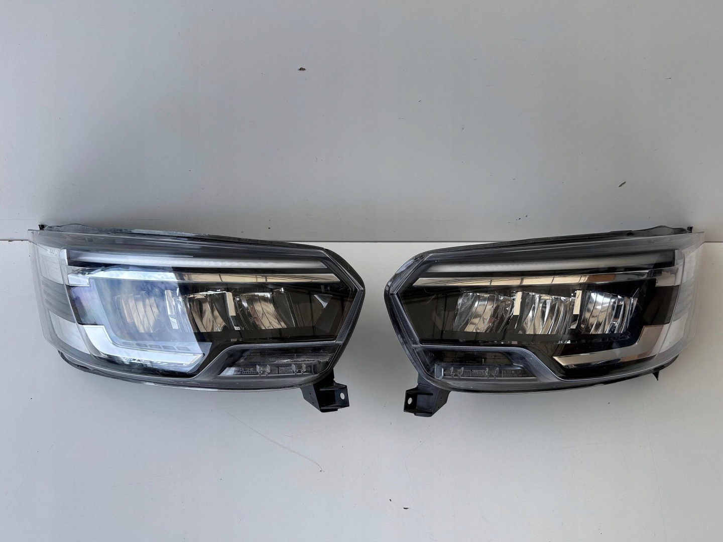 Frontscheinwerfer Nissan NV300 J4 260105974R LED Links Scheinwerfer Headlight - Thumbnail 1