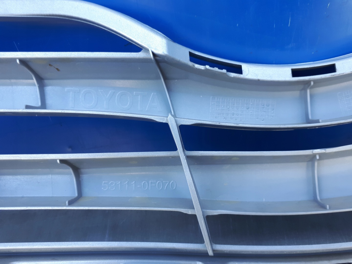 Toyota Verso AR2 Kühlergrill FRONTGRILL Kühlergitter 531110F070 - Thumbnail 9