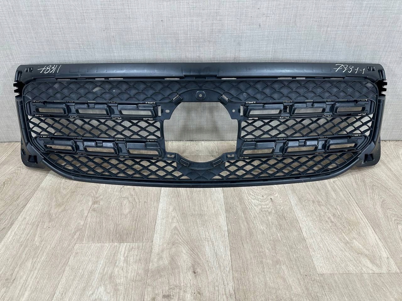 Mercedes-Benz GLB W247 Kühlergrill FRONTGRILL Kühlergitter A2478880200 - Thumbnail 1