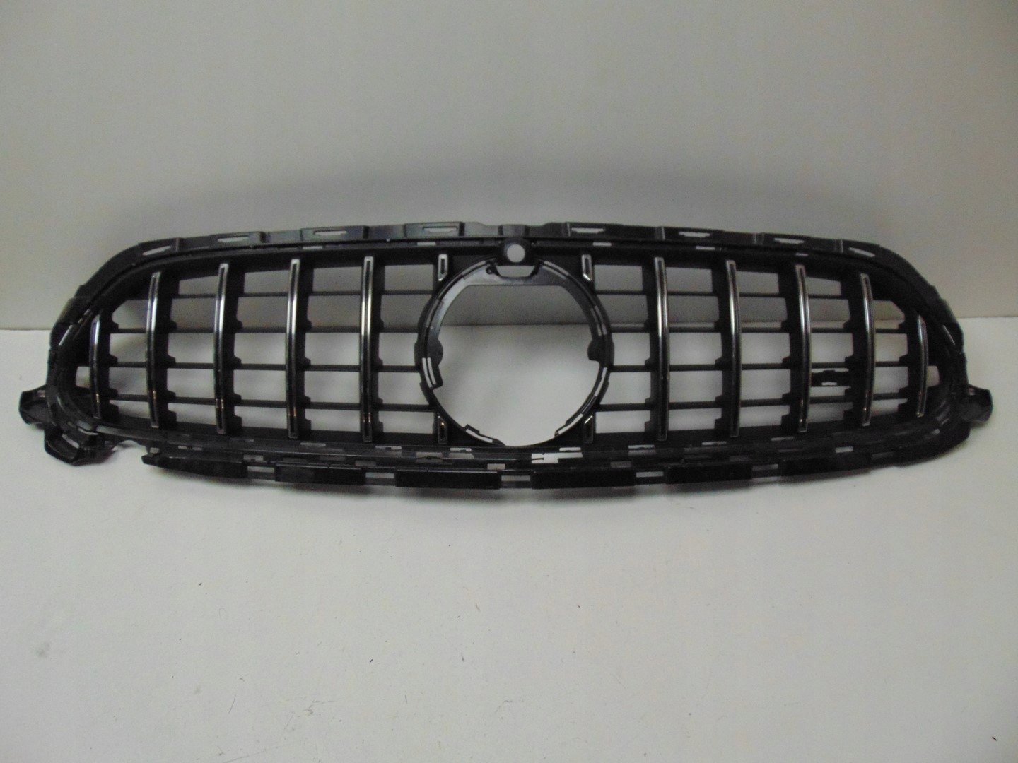 Mercedes-Benz E-Klasse W213 Kühlergrill FRONTGRILL KühlergitterA2138886700 - Thumbnail 1