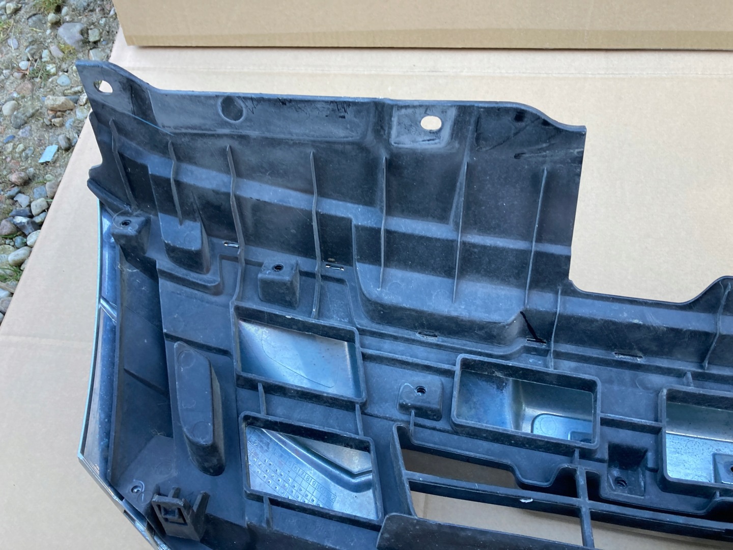 Isuzu D-Max I Kühlergrill FRONTGRILL Kühlergitter - Thumbnail 12