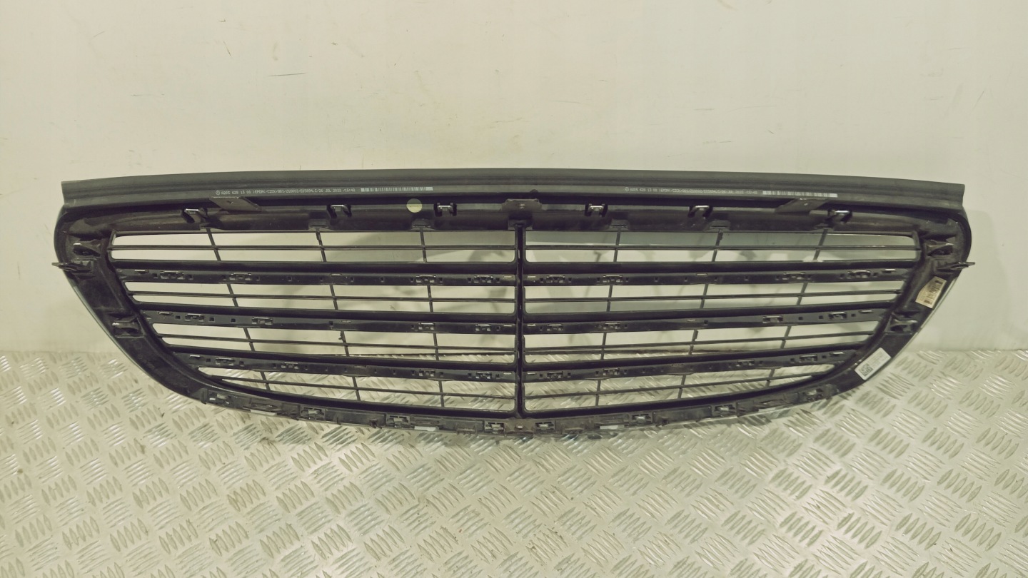 Mercedes-Benz C-Klasse W205 Kühlergrill FRONTGRILL Kühlergitter A2058806606 - Thumbnail 11