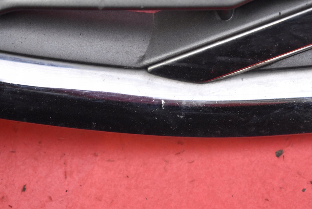 Volvo S60/V60 S60 Kühlergrill FRONTGRILL Kühlergitter 31333692 - Thumbnail 8