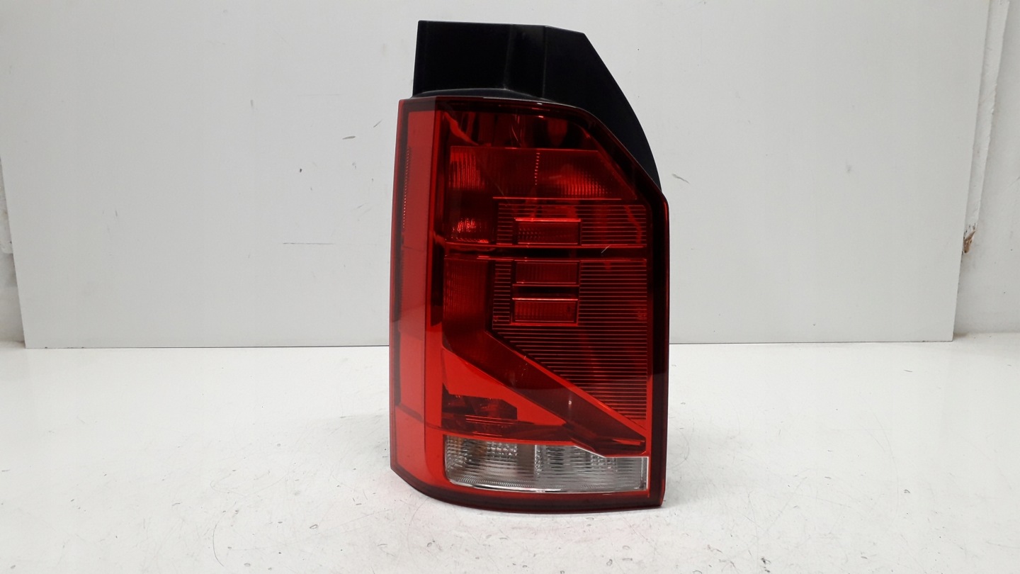 VW Transporter T6 Rückleuchte 7LA945095RT Rearlamp - Thumbnail 1