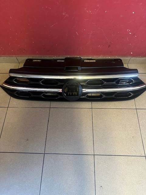 VW T-Roc A1 Kühlergrill FRONTGRILL Kühlergitter 2GA853653 - Thumbnail 1