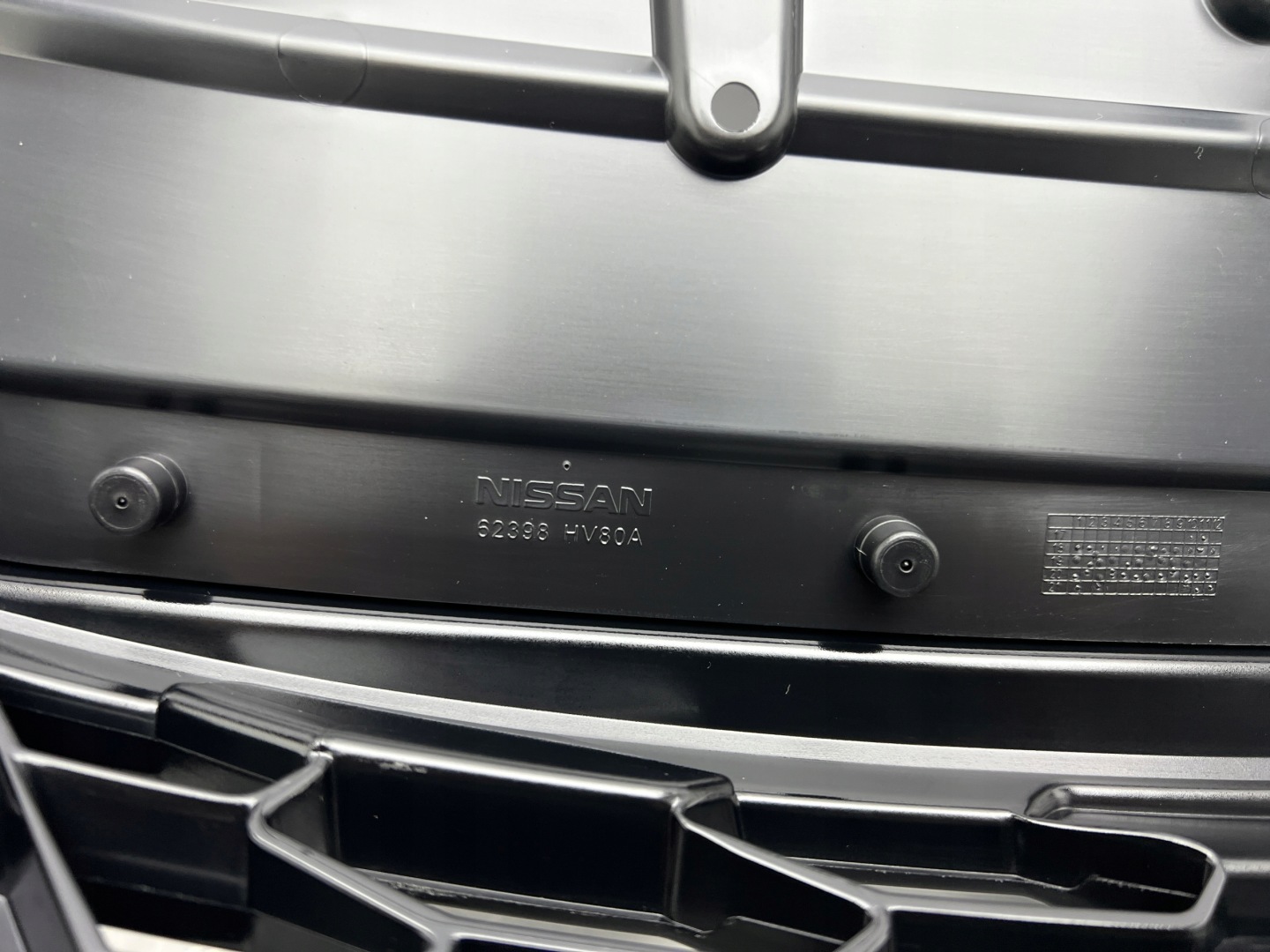 Nissan Qashqai J11 Kühlergrill FRONTGRILL Kühlergitter 62398HV80A - Thumbnail 7