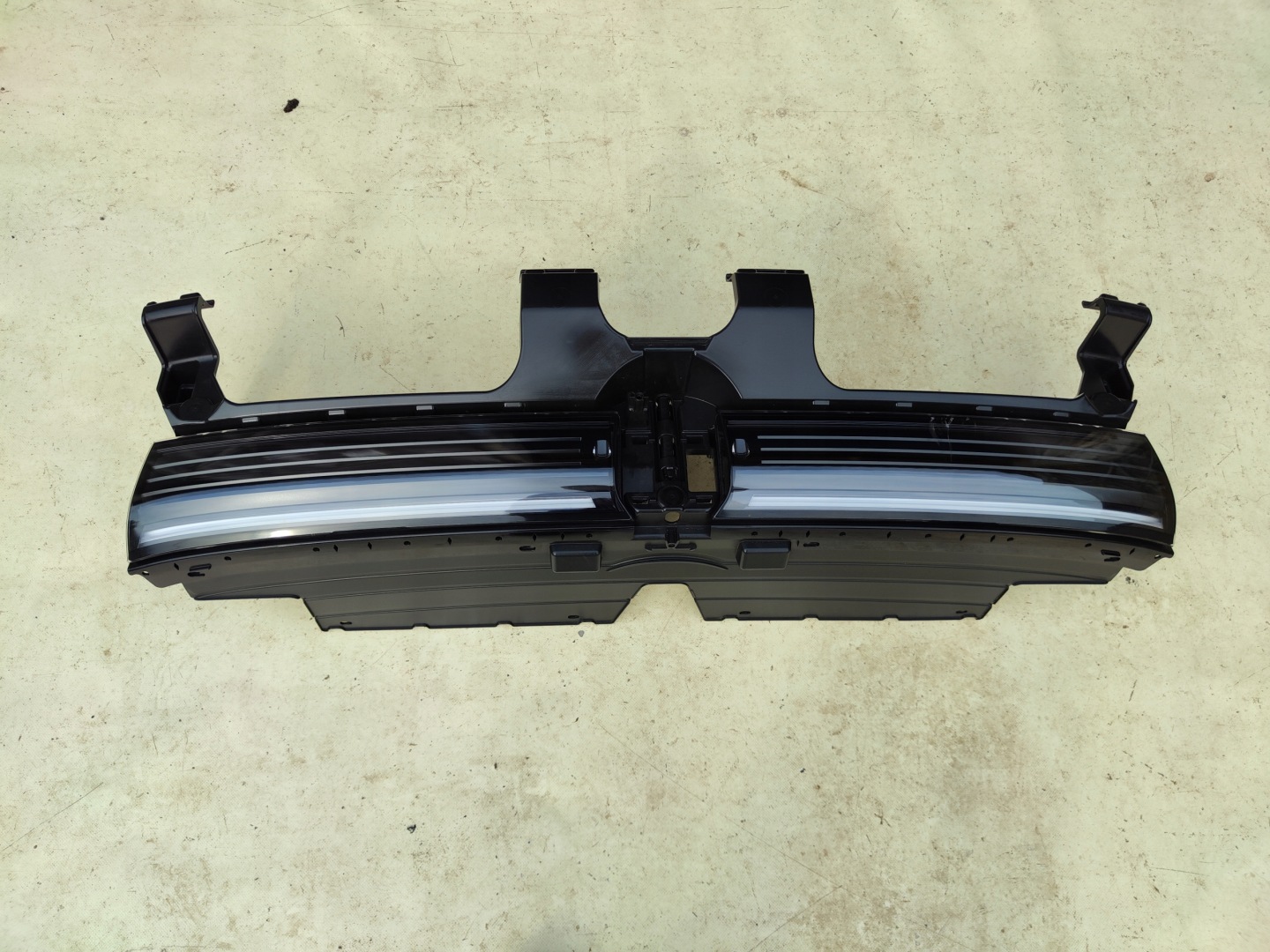 VW Tiguan Kühlergrill FRONTGRILL Kühlergitter 571853653A - Thumbnail 1