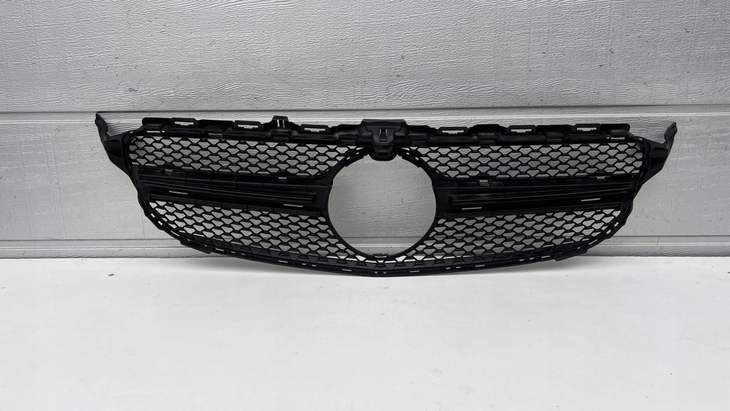 Mercedes-Benz C-Klasse W205 Kühlergrill FRONTGRILL Kühlergitter A2058882000 - Thumbnail 1