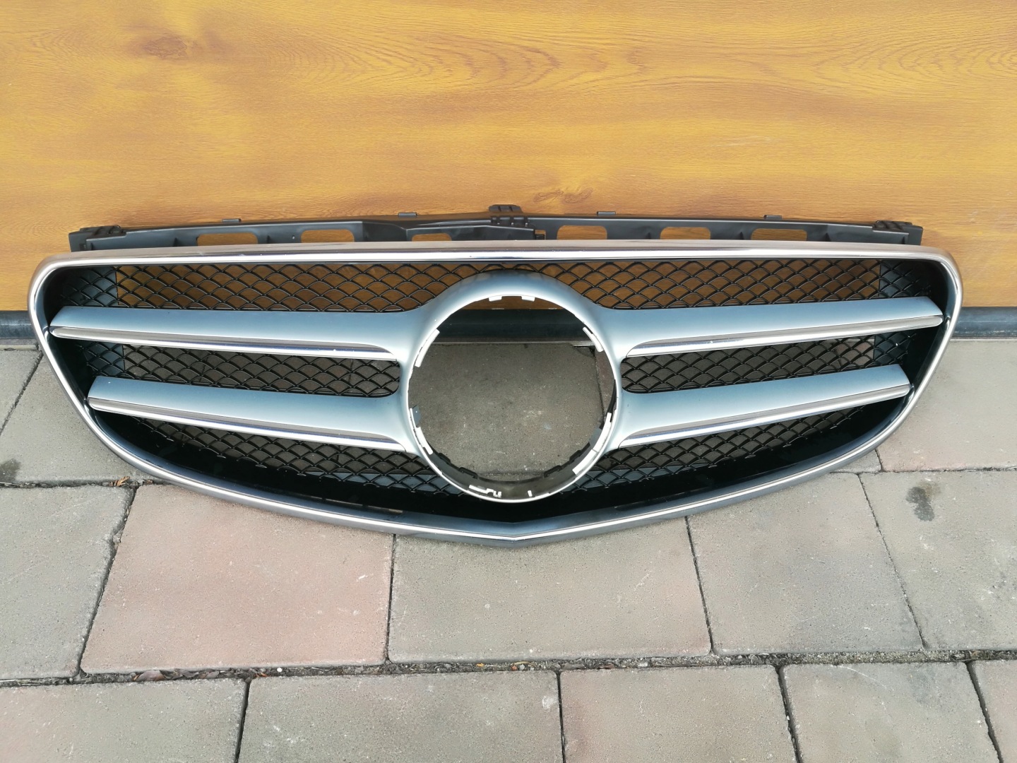 Mercedes-Benz E-Klasse W212 Kühlergrill FRONTGRILL Kühlergitter - Thumbnail 1