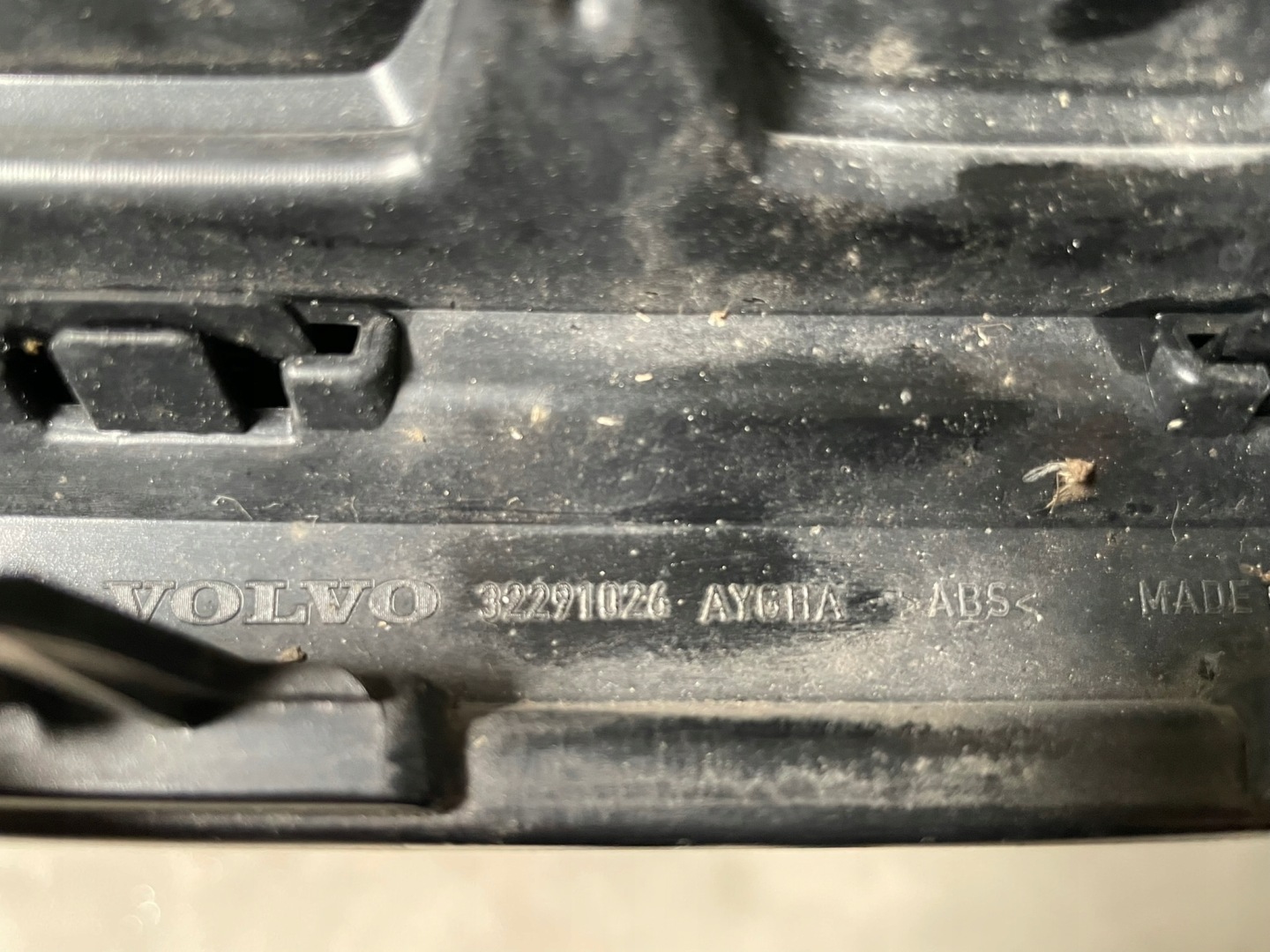 Volvo XC60 Kühlergrill FRONTGRILL Kühlergitter 32291026 - Thumbnail 6