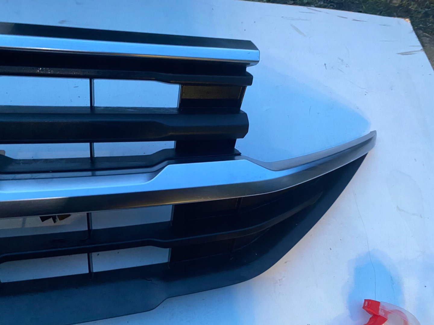 VW Amarok I 2H Kühlergrill FRONTGRILL Kühlergitter - Thumbnail 6