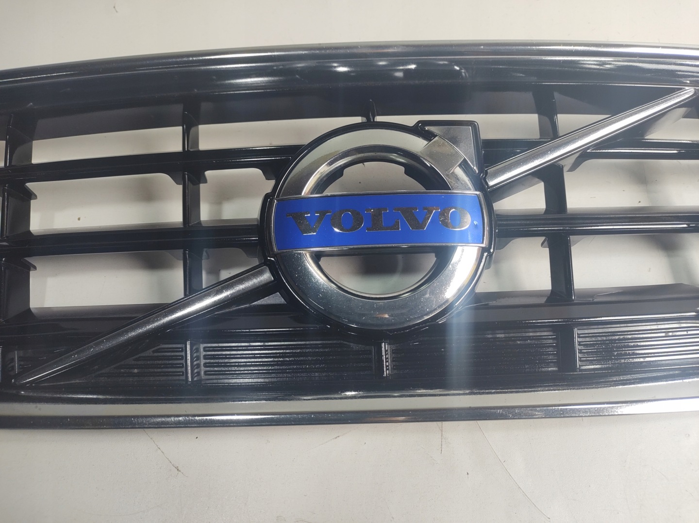 Volvo S40/S50/V40/V50 V40 Kühlergrill FRONTGRILL Kühlergitter 31353120 - Thumbnail 3