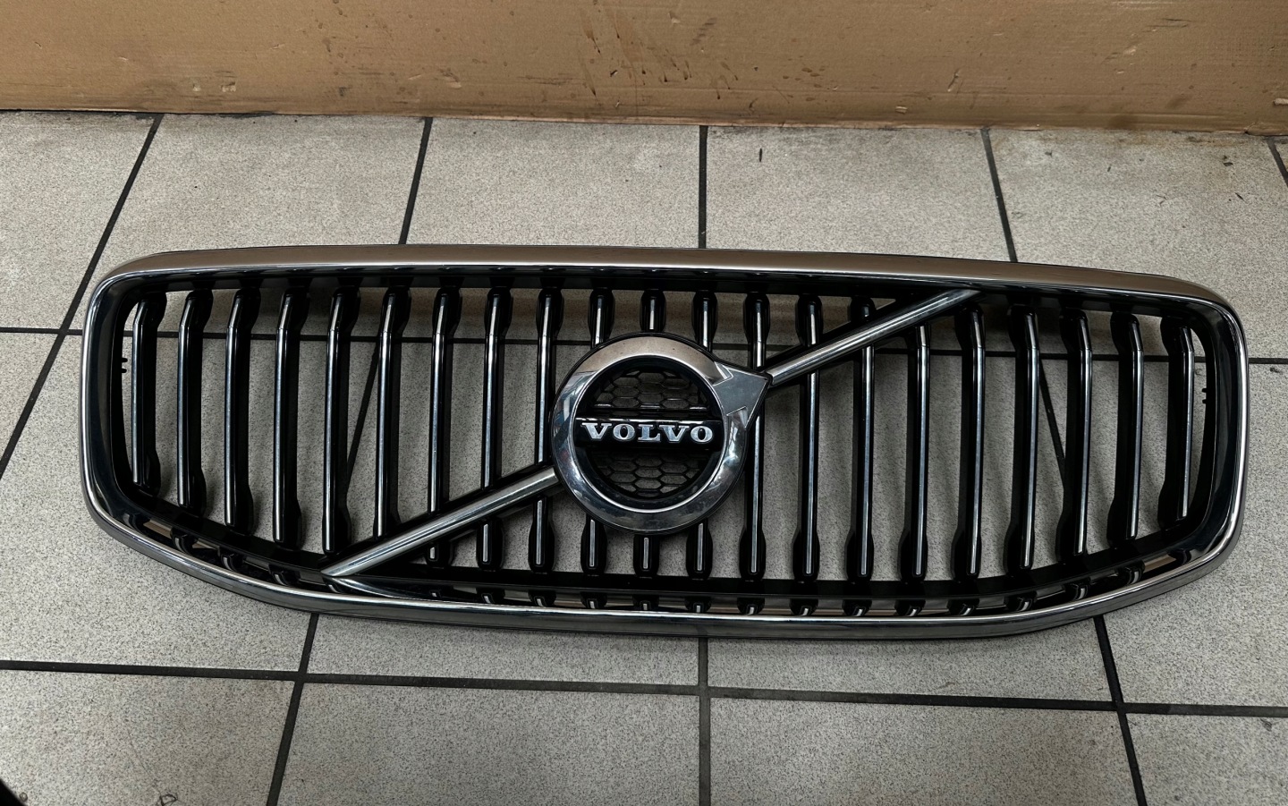 Volvo XC60 Kühlergrill FRONTGRILL Kühlergitter 31425535 - Thumbnail 1