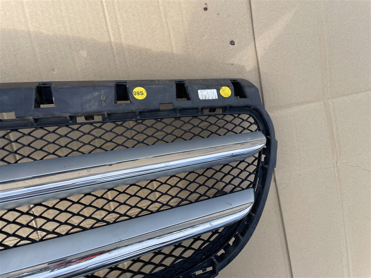 Mercedes-Benz B-Klasse W246 Kühlergrill FRONTGRILL Kühlergitter A0008880060 - Thumbnail 12