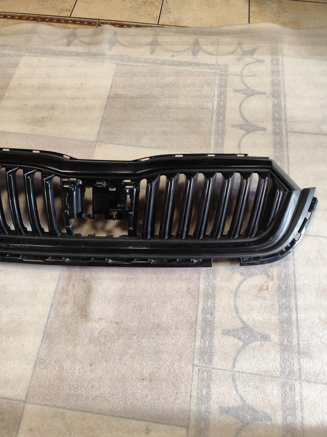 Skoda Octavia 1U Kühlergrill FRONTGRILL Kühlergitter - Thumbnail 4