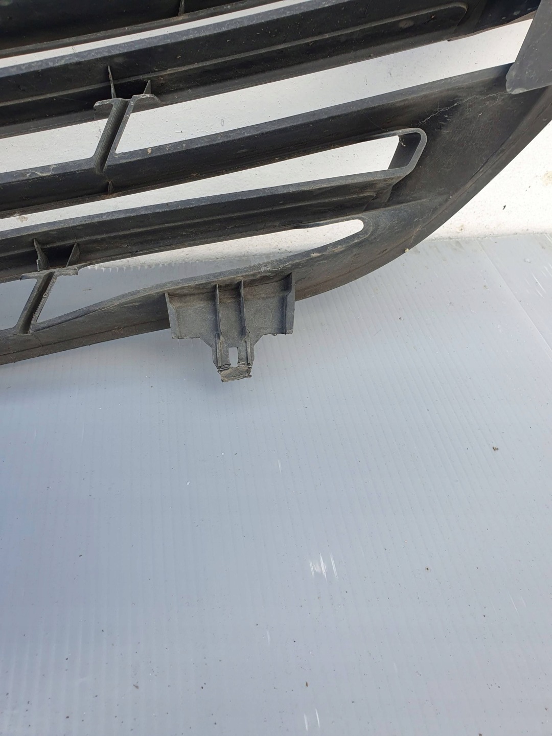 Renault Trafic L Kühlergrill FRONTGRILL Kühlergitter 623108673R - Thumbnail 9
