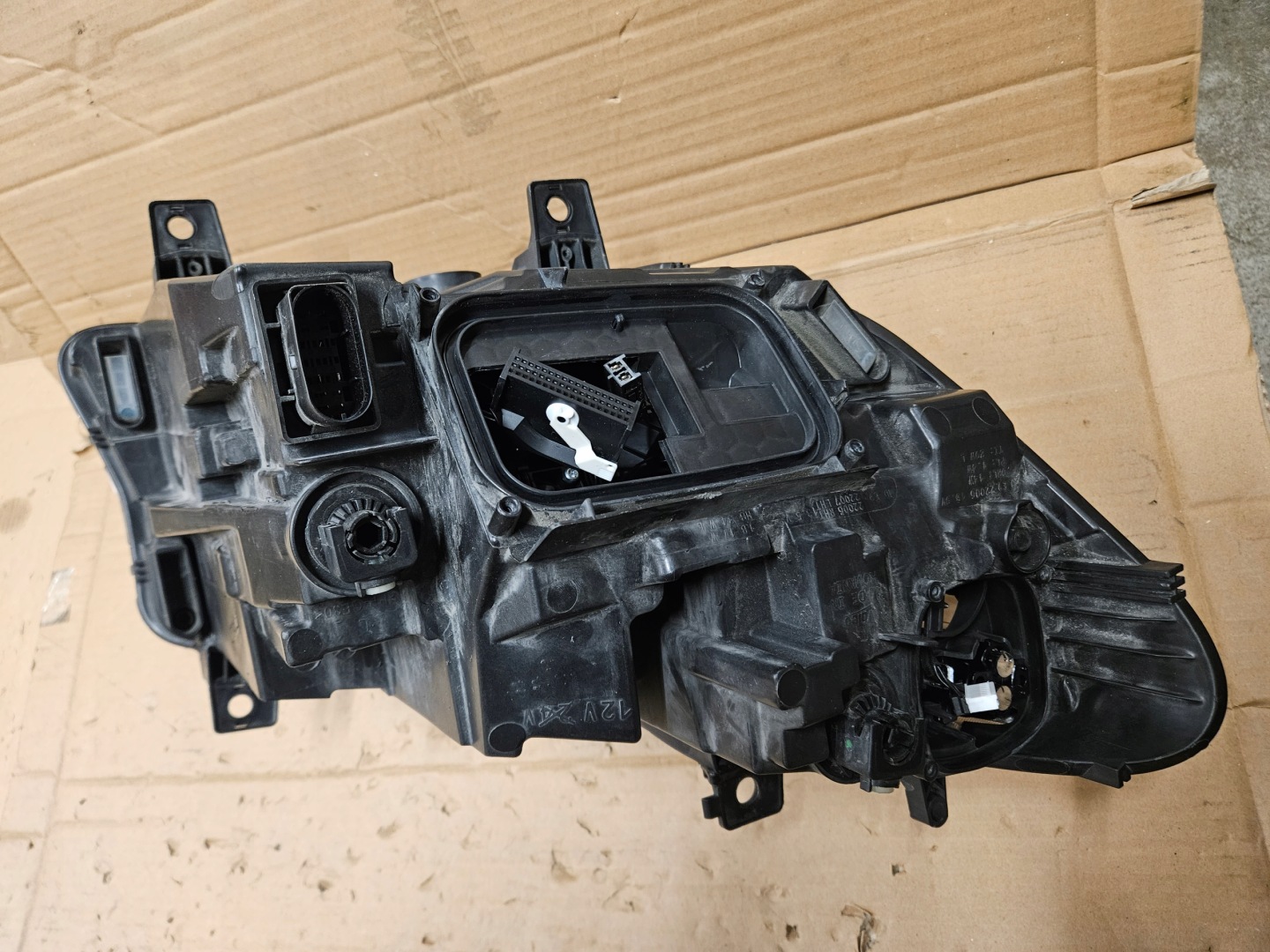 Frontscheinwerfer Mercedes-Benz Sprinter W910 A9109067100 LED Links Headlight - Thumbnail 6