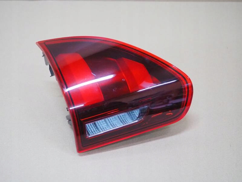 Peugeot 2008 Rückleuchte 9814758480 Rearlamp - Thumbnail 1