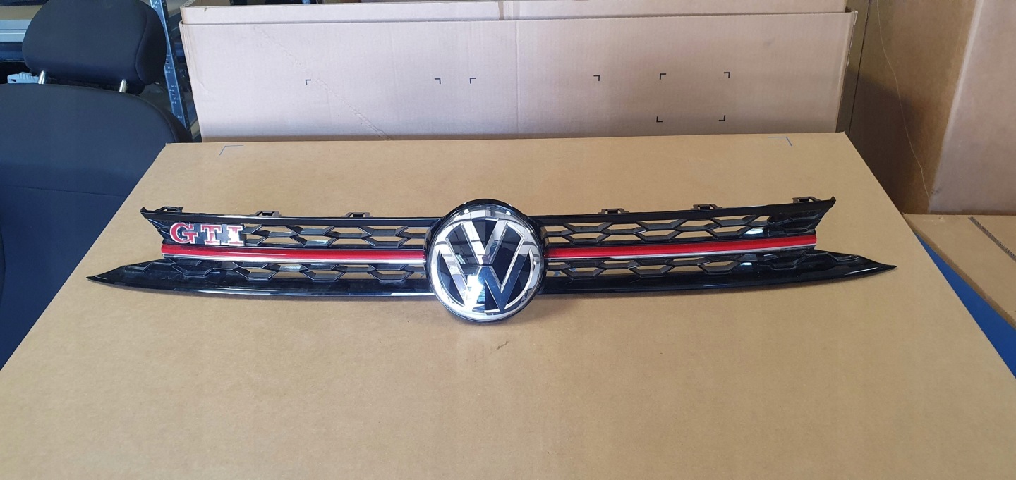 VW Polo 2G0 Kühlergrill FRONTGRILL Kühlergitter 2G0853653M - Thumbnail 1