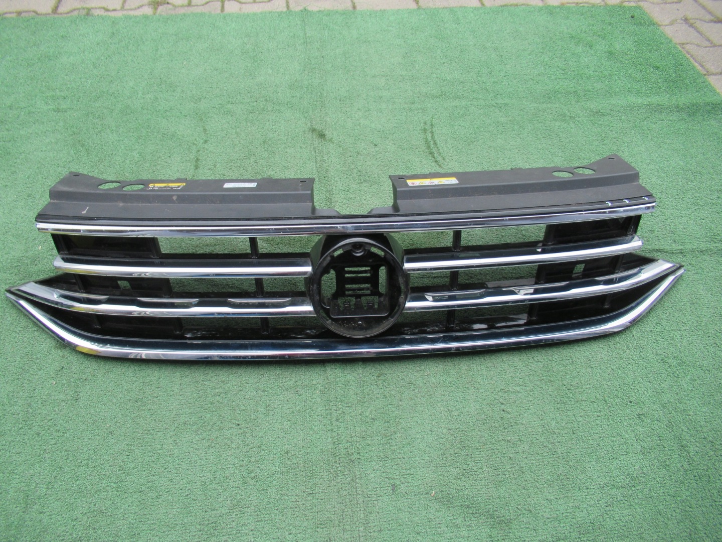 VW Tiguan Kühlergrill FRONTGRILL Kühlergitter 5NA853651BE - Thumbnail 2