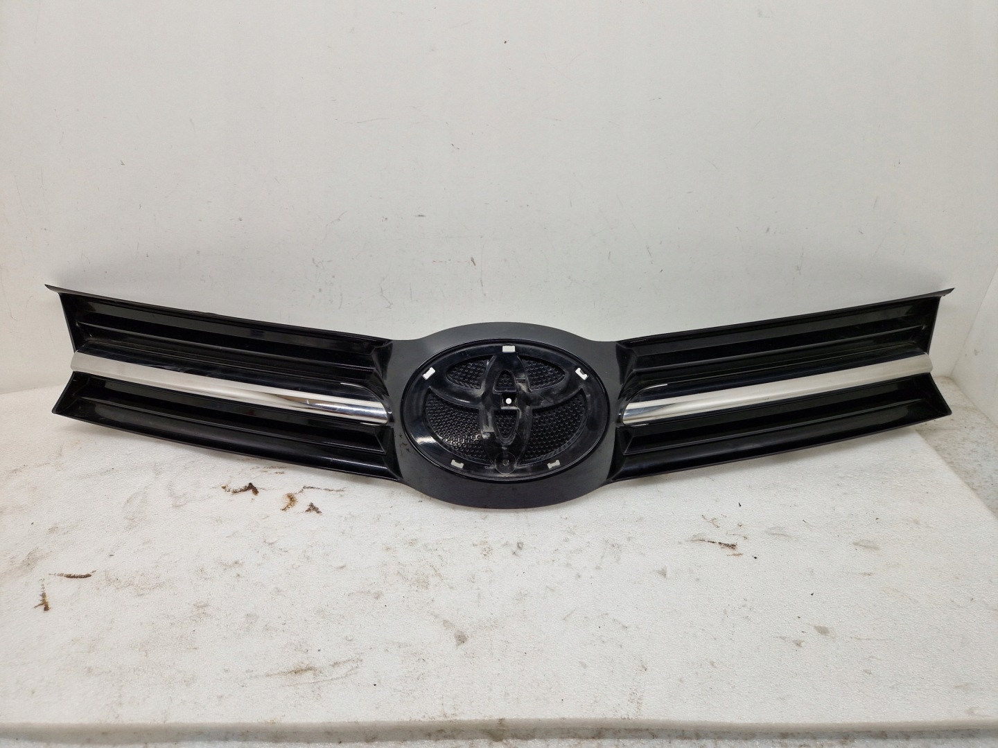 Toyota Verso AR2 Kühlergrill FRONTGRILL Kühlergitter 811847177DA - Thumbnail 1