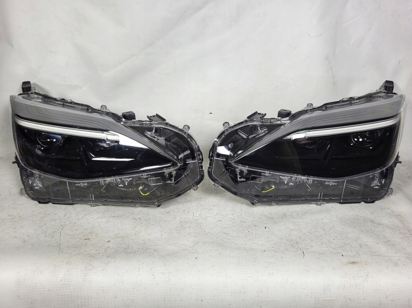 Frontscheinwerfer Toyota Yaris Cross XPB1F Matrix LED Links Headlight - Thumbnail 1
