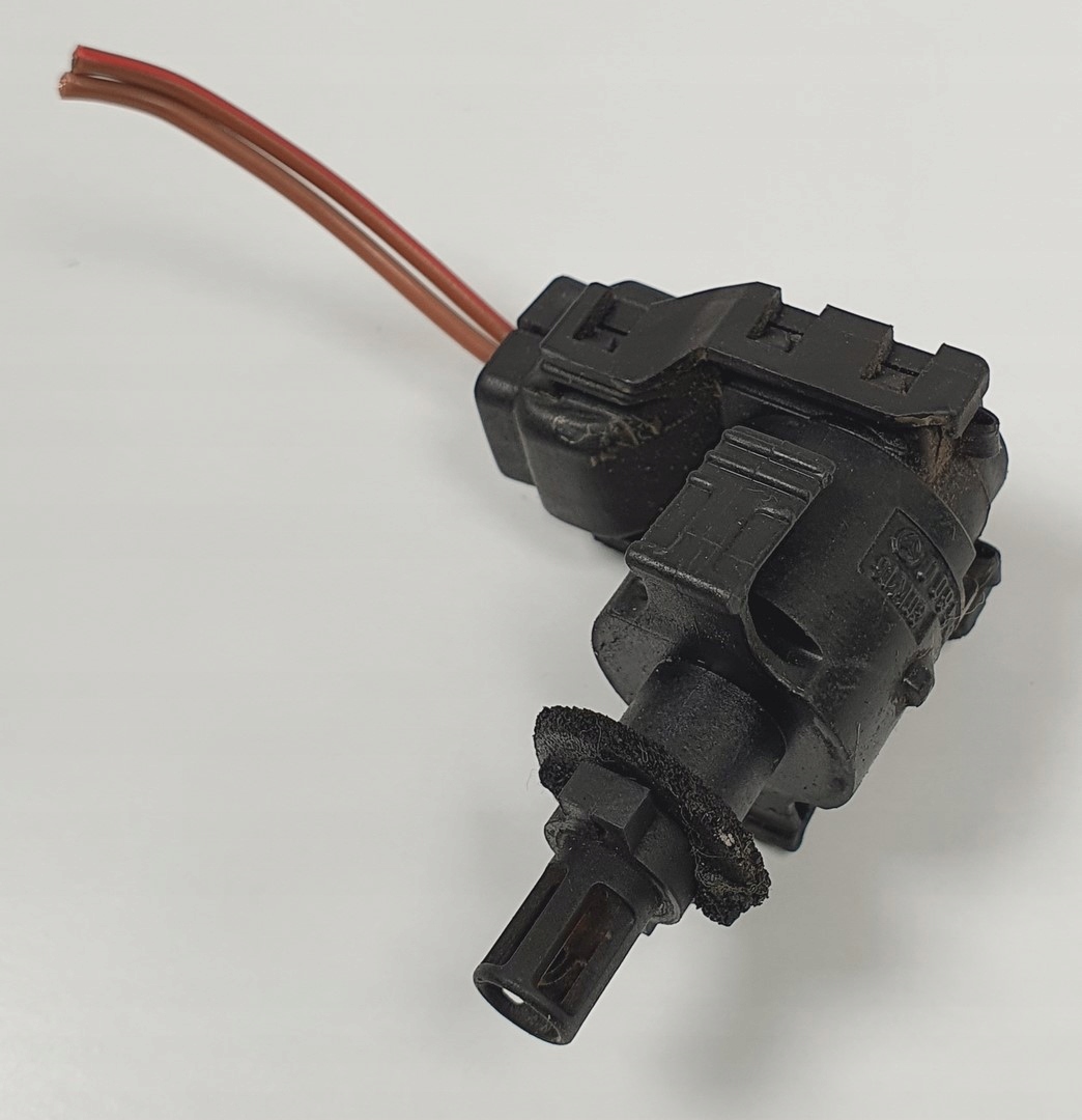 CZUJNIK TEMPERATURY POWIETRZA MERCEDES W201 - 13859962800