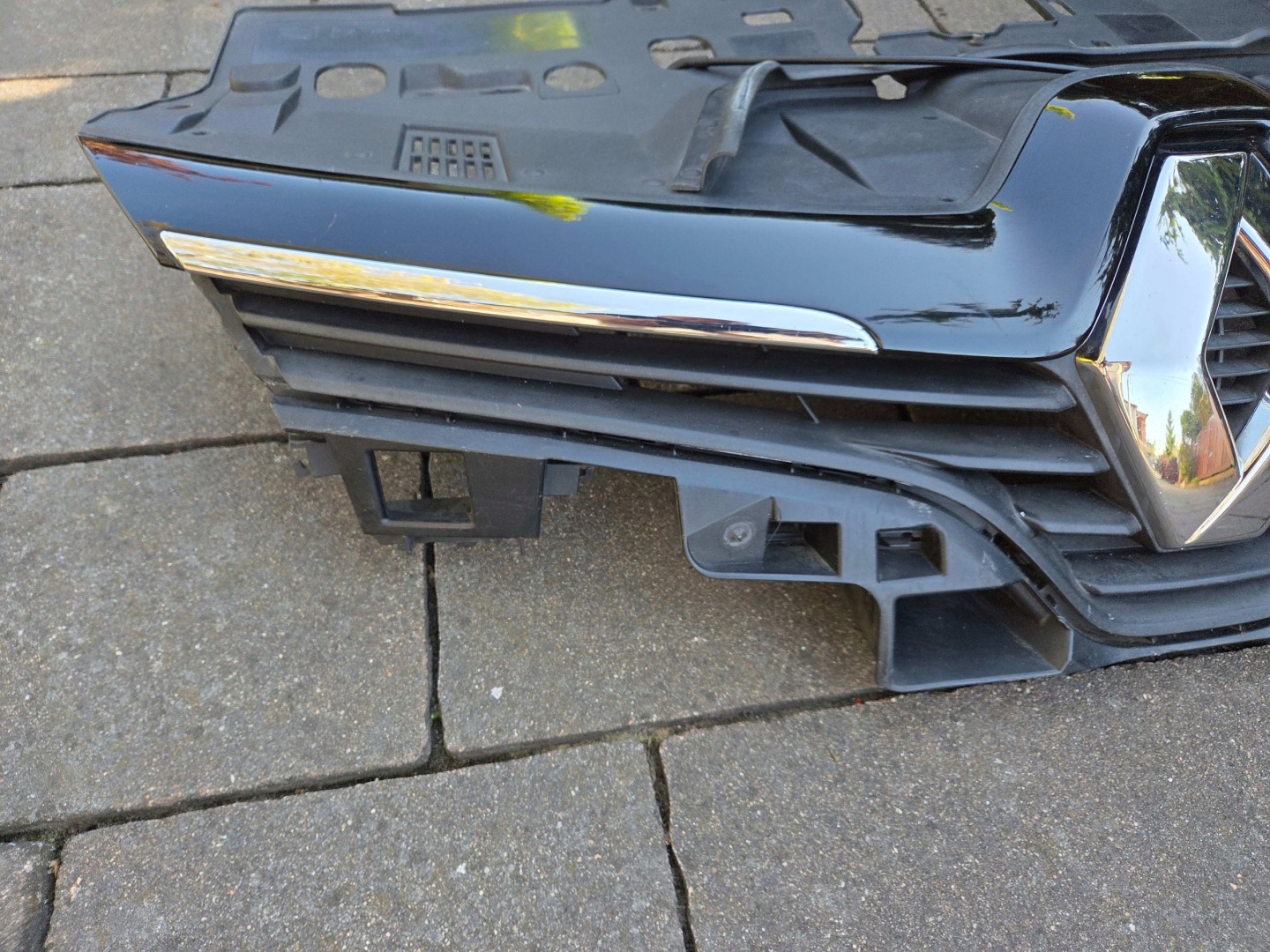 Renault Clio X98 Kühlergrill FRONTGRILL Kühlergitter 622561012R - Thumbnail 4
