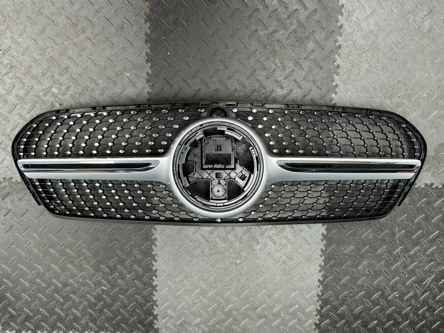 Mercedes-Benz GLE W167 Kühlergrill FRONTGRILL Kühlergitter A1678886100 - Thumbnail 1