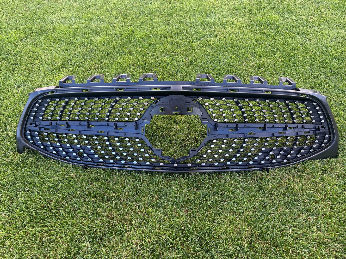 Mercedes-Benz CLA C118 Kühlergrill FRONTGRILL Kühlergitter A1188880000 - Thumbnail 1