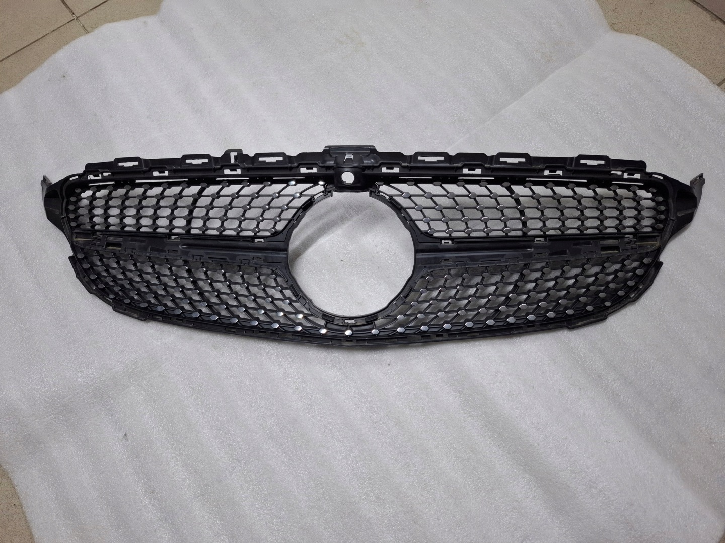 Mercedes-Benz C-Klasse W205 Kühlergrill FRONTGRILL Kühlergitter A2058800407 - Thumbnail 1