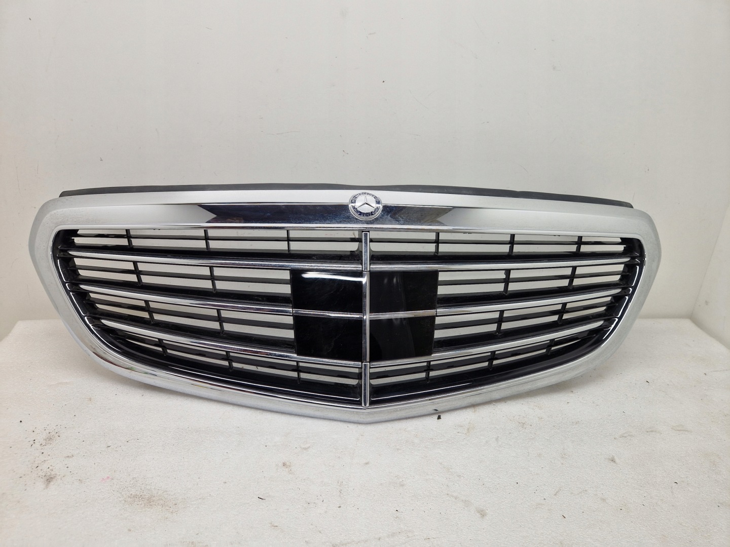 Mercedes-Benz E-Klasse W212 Kühlergrill FRONTGRILL Kühlergitter A2128801883 - Thumbnail 1