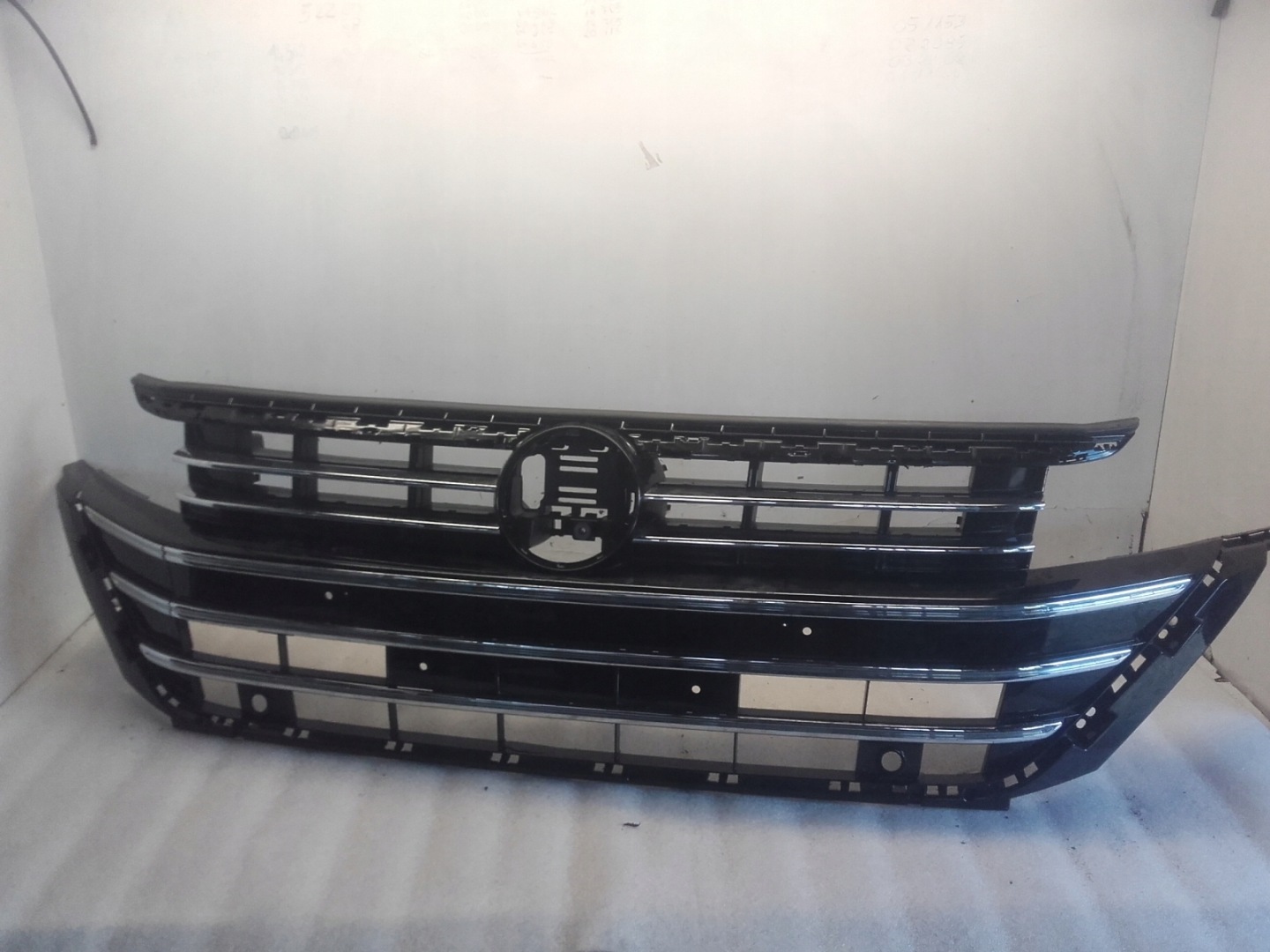 VW Arteon 3H Kühlergrill FRONTGRILL Kühlergitter 3G8853651BL - Thumbnail 1