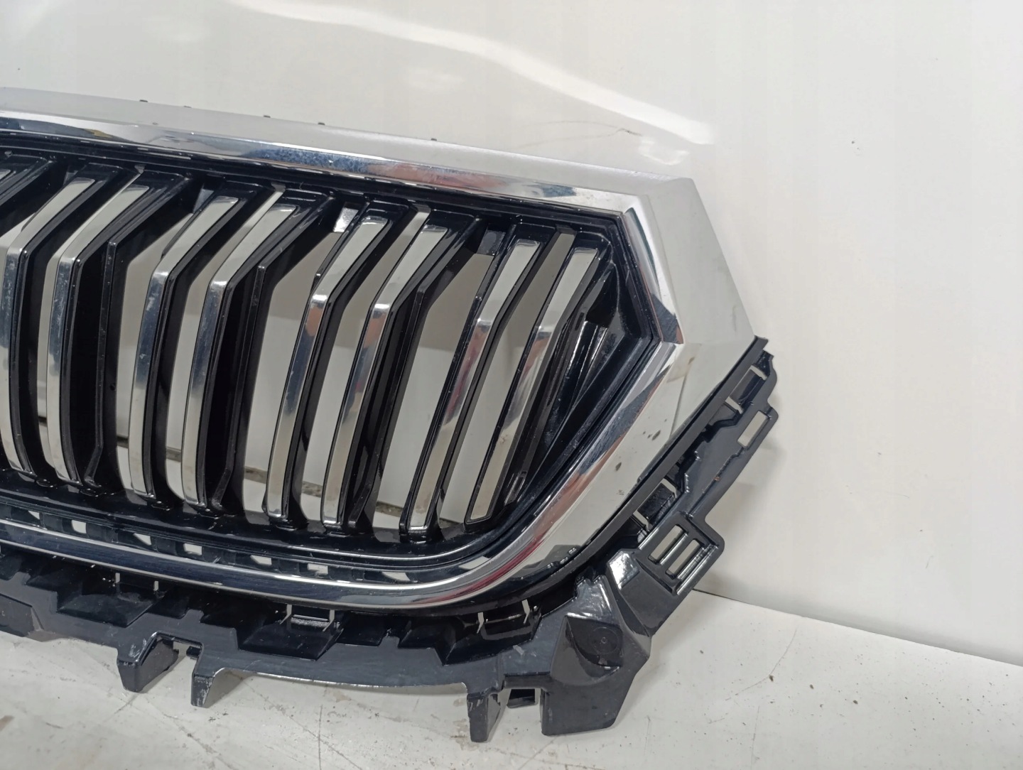 Skoda Kodiaq 565 Kühlergrill FRONTGRILL Kühlergitter 565853653 - Thumbnail 8