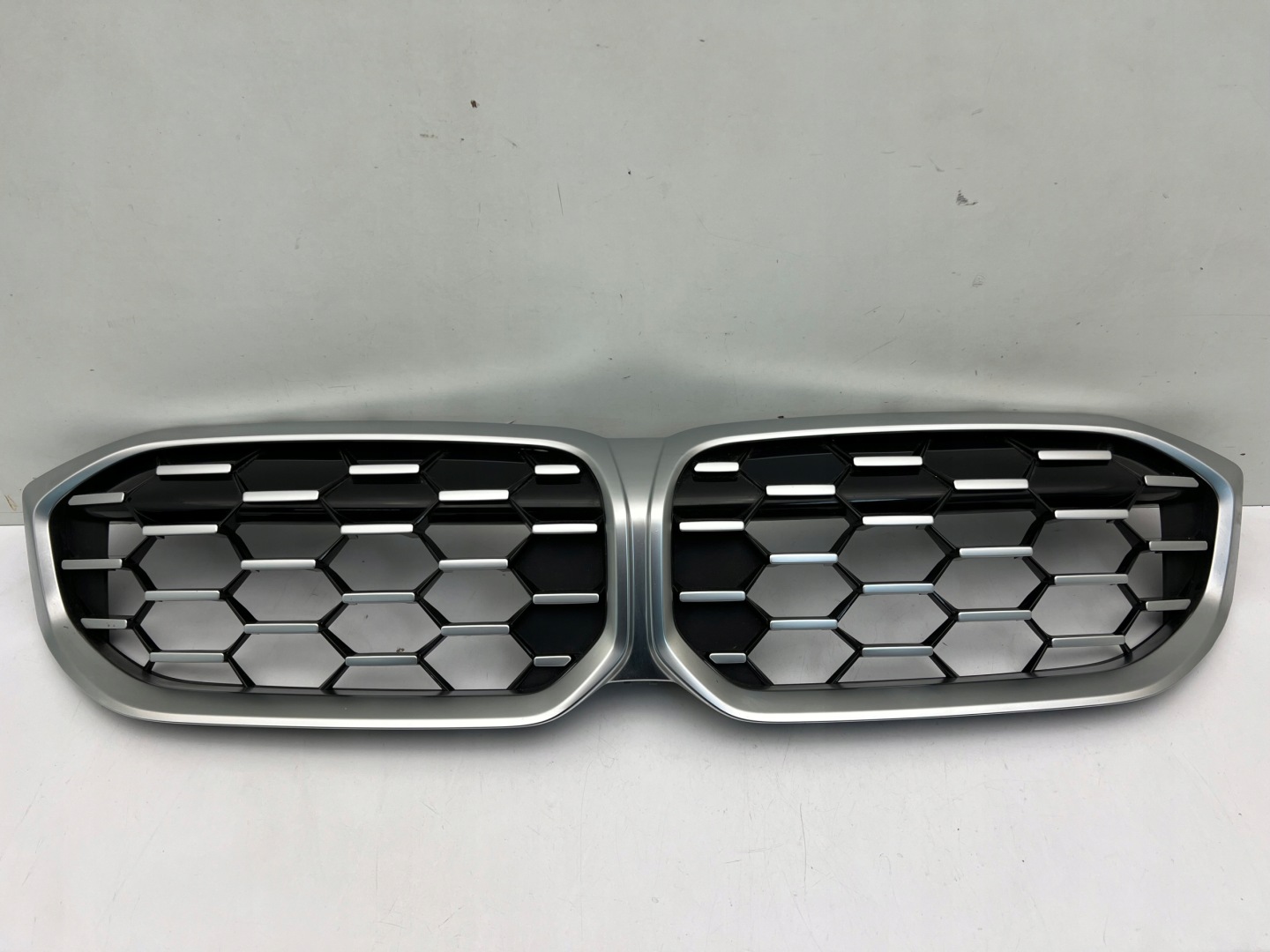 BMW 3 G21 Kühlergrill FRONTGRILL Kühlergitter 5A357F7 - Thumbnail 1