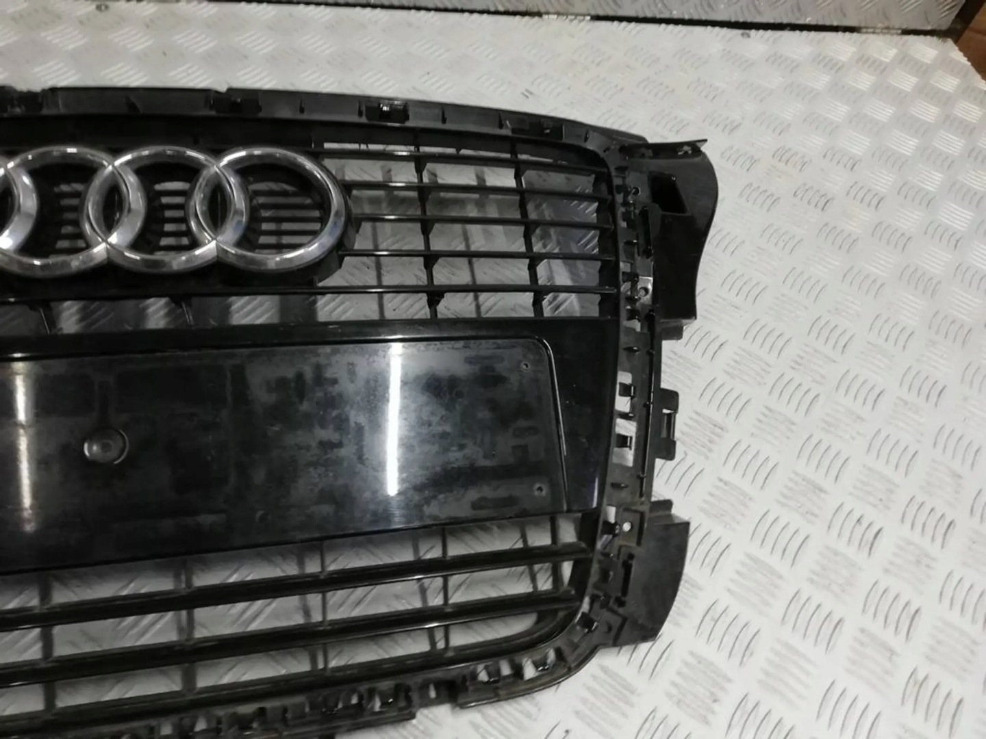 Audi A3 8P Kühlergrill FRONTGRILL Kühlergitter 8P0853651F - Thumbnail 6