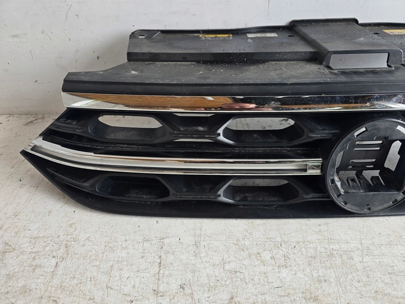 VW T-Roc A1 Kühlergrill FRONTGRILL Kühlergitter 2GA853651 - Thumbnail 2