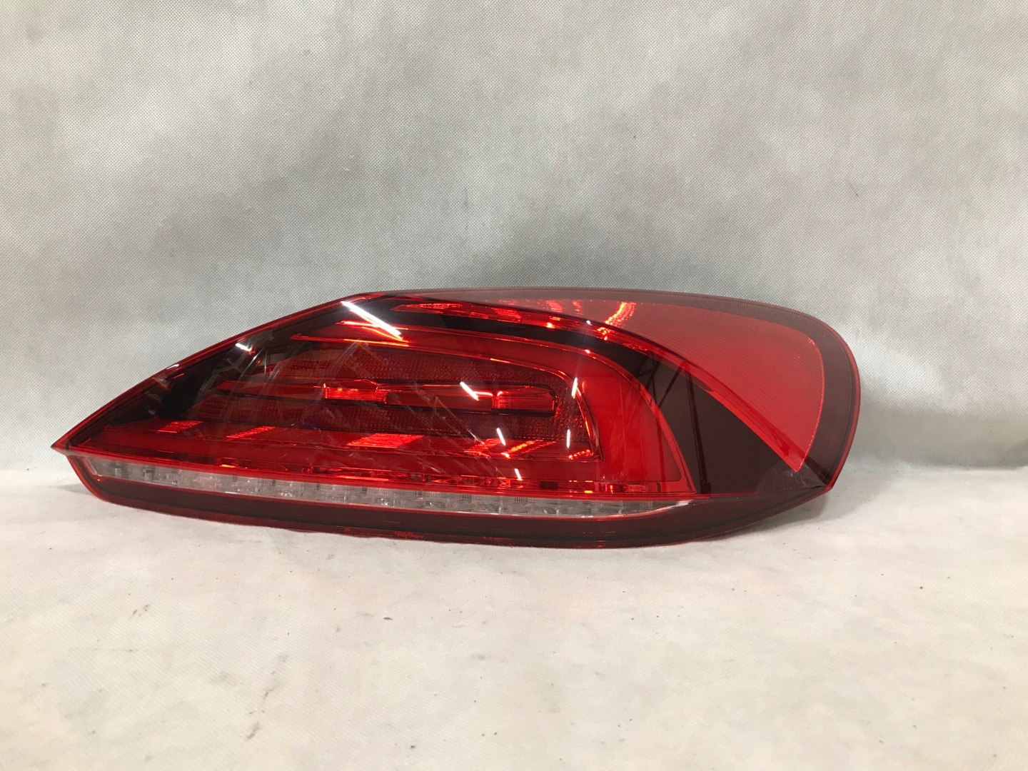 VW Scirocco Rückleuchte 1K8945208 Rearlamp - Thumbnail 1