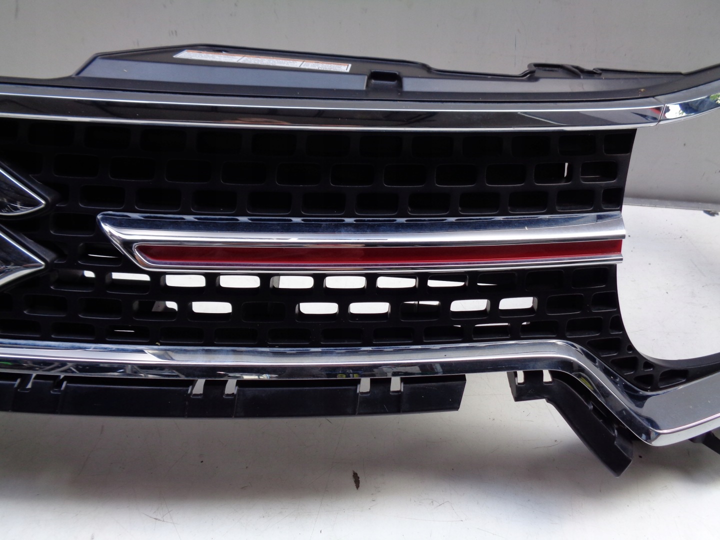 Suzuki Ignis I FH Kühlergrill FRONTGRILL Kühlergitter 7211262R0GRIL - Thumbnail 4