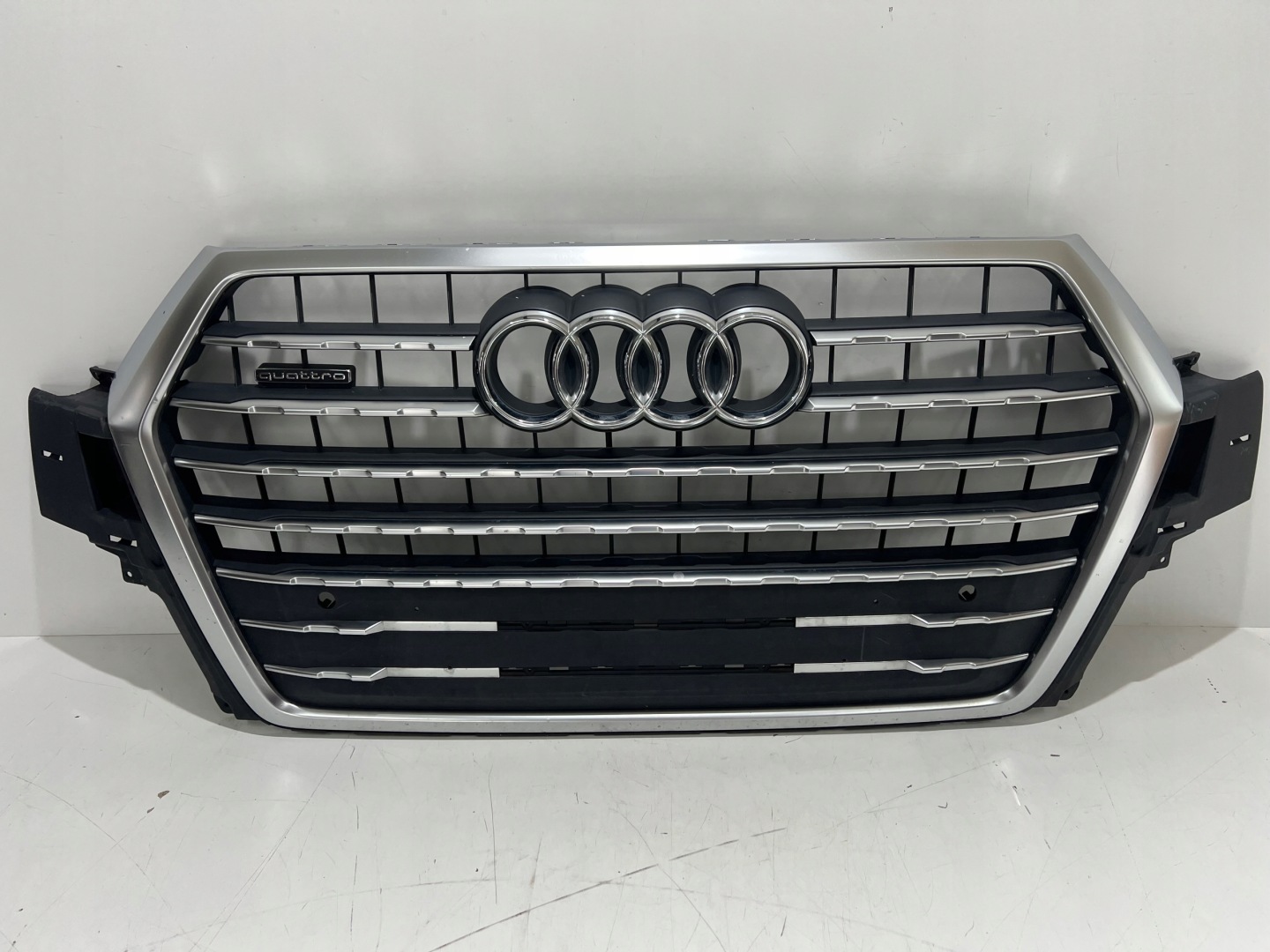 Audi Q7 Kühlergrill FRONTGRILL Kühlergitter 4M0853651XX - Thumbnail 1