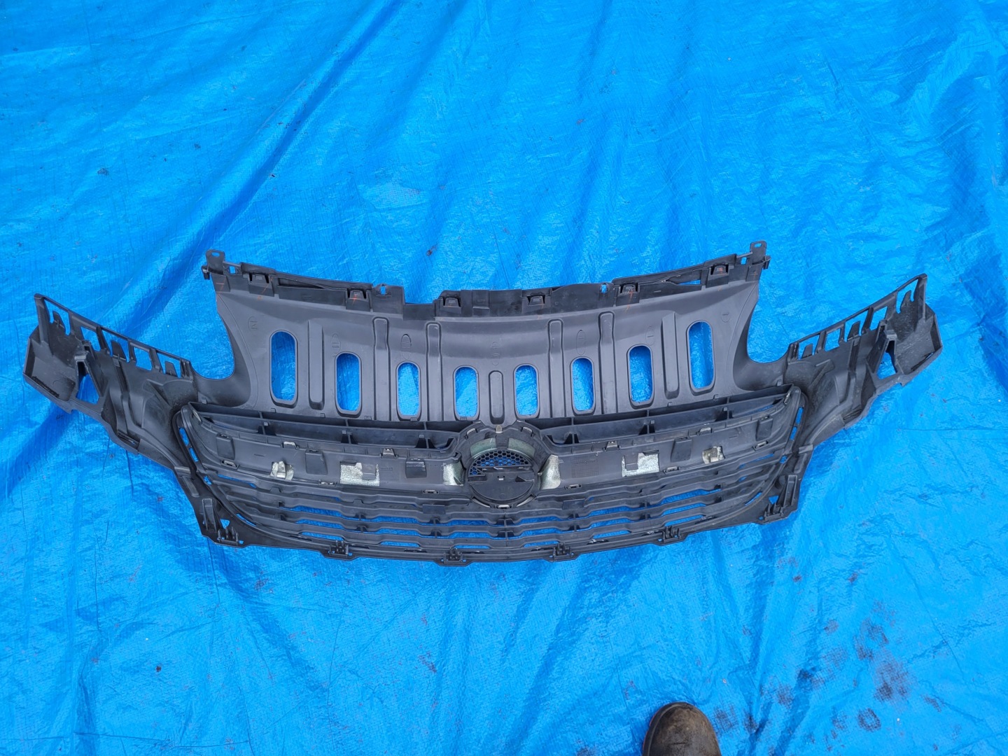 Opel Corsa Kühlergrill FRONTGRILL Kühlergitter 39003576 - Thumbnail 10