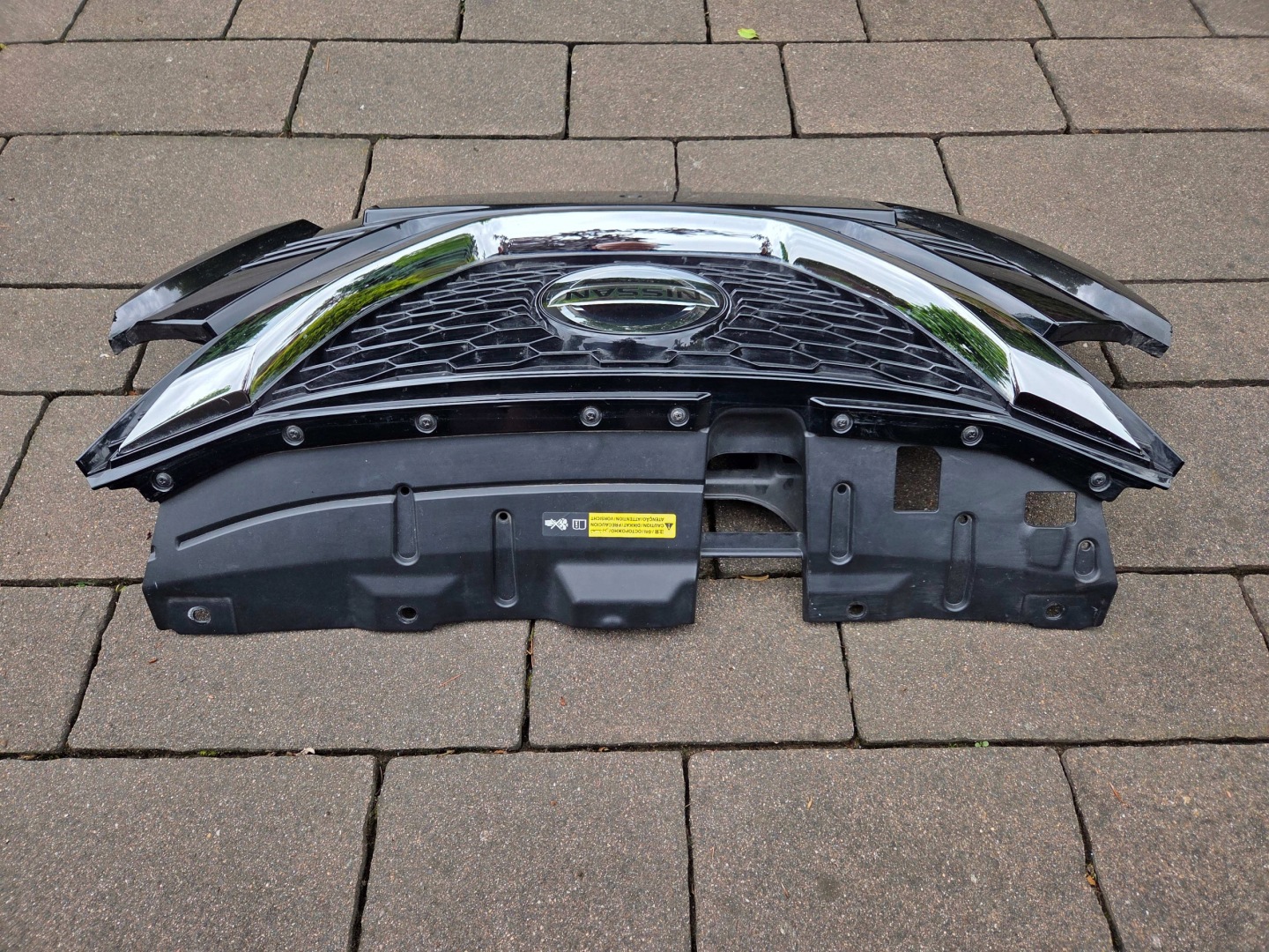 Nissan Qashqai J11 Kühlergrill FRONTGRILL Kühlergitter LETNAATRA - Thumbnail 11