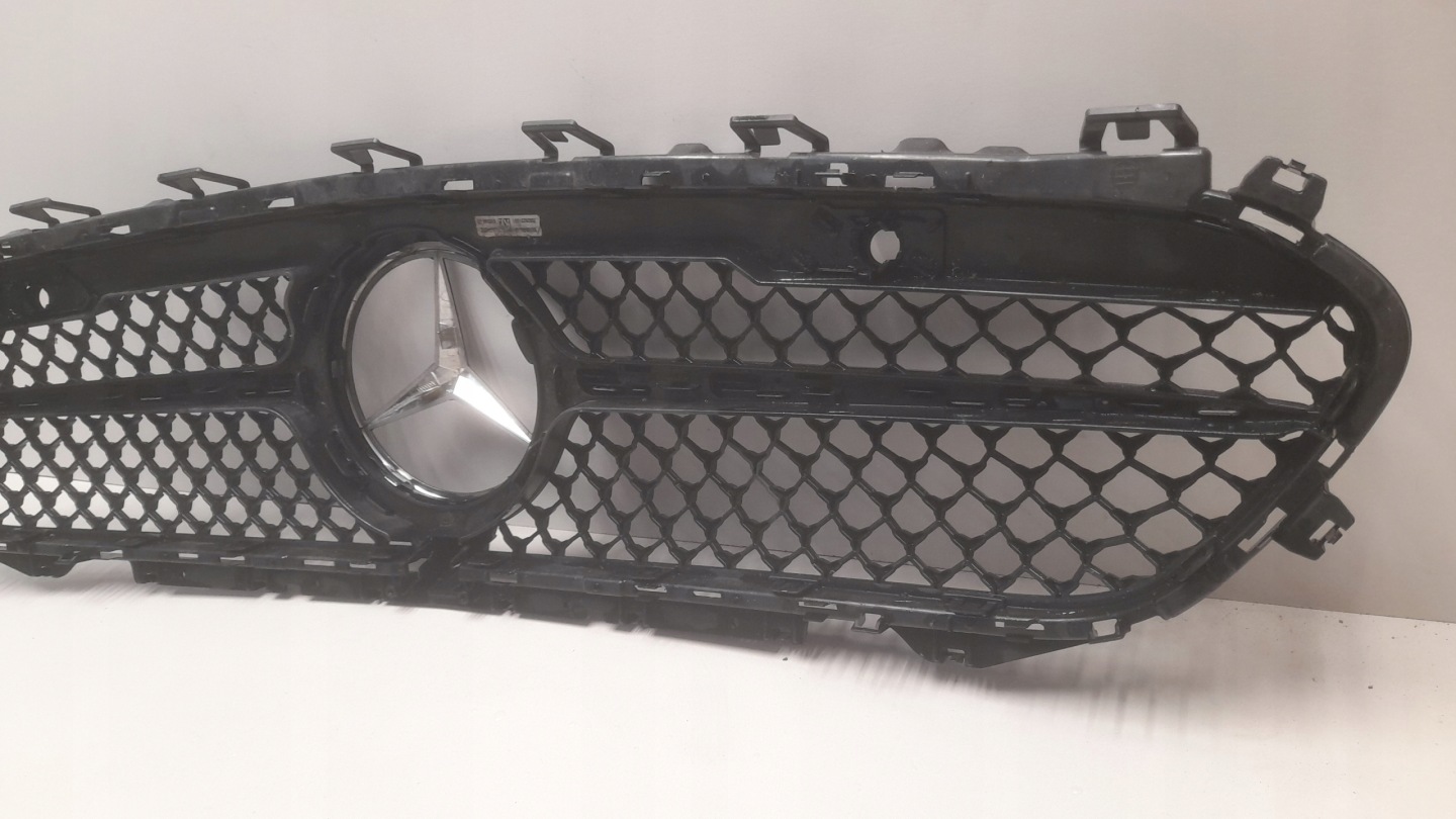 Mercedes-Benz CLS W218 Kühlergrill FRONTGRILL Kühlergitter A0008880000 - Thumbnail 8