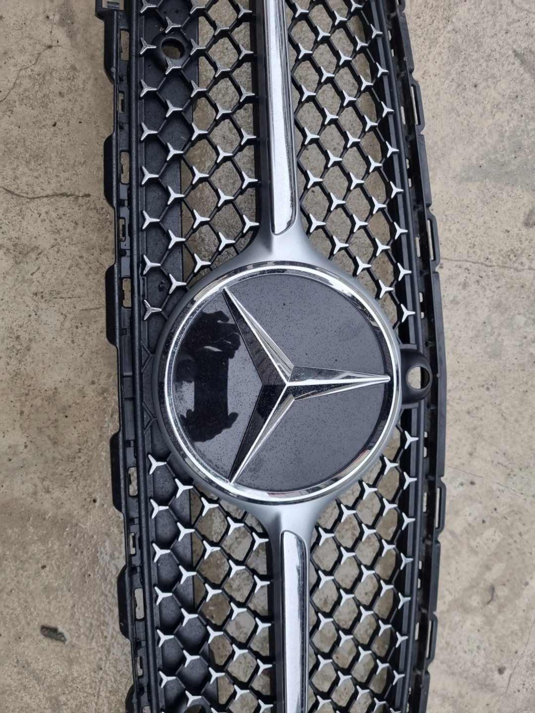 Mercedes-Benz C-Klasse W206 Kühlergrill FRONTGRILL Kühlergitter A2068882100 - Thumbnail 5