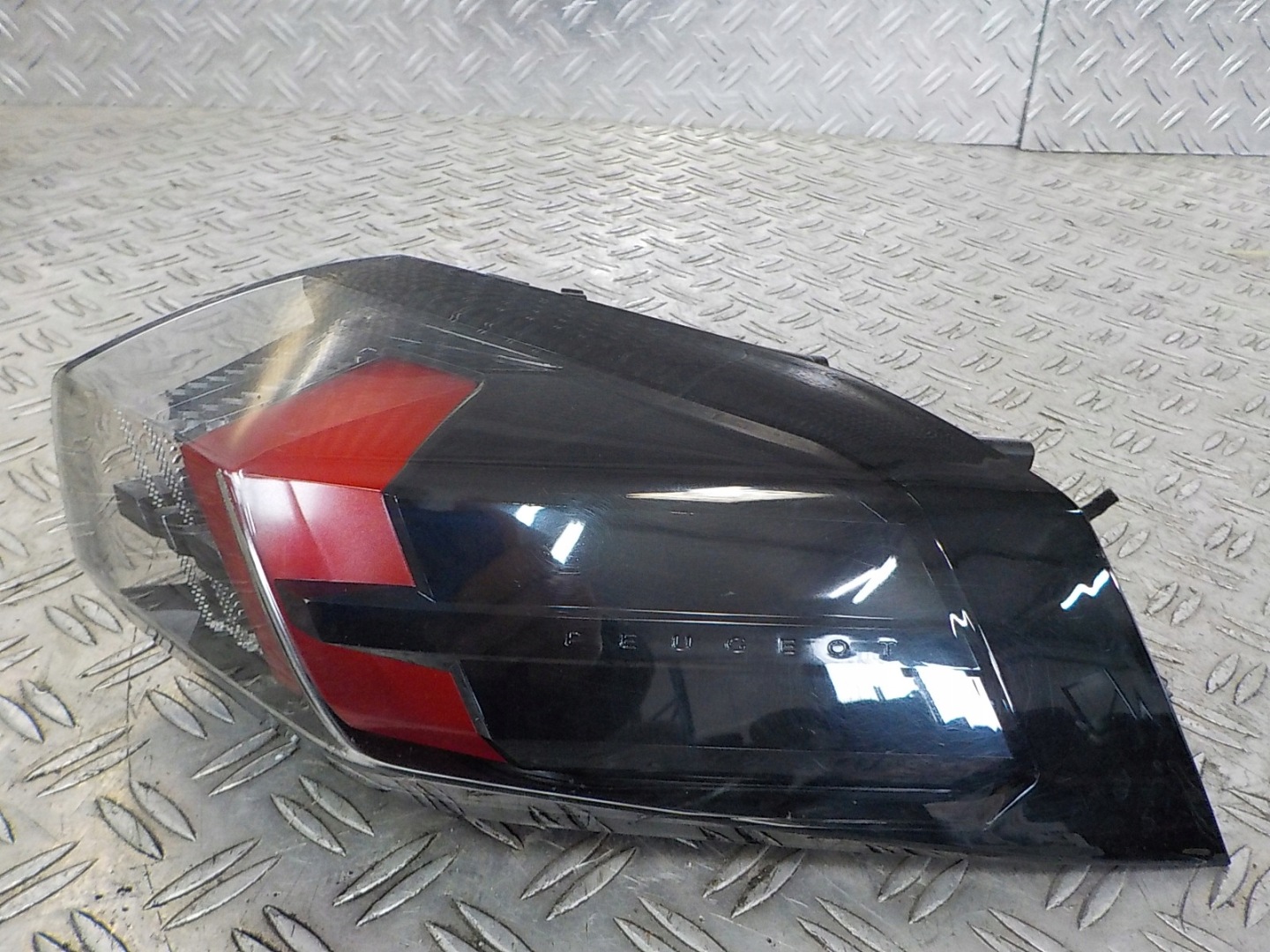Peugeot 2008 Rückleuchte Rearlamp - Thumbnail 1