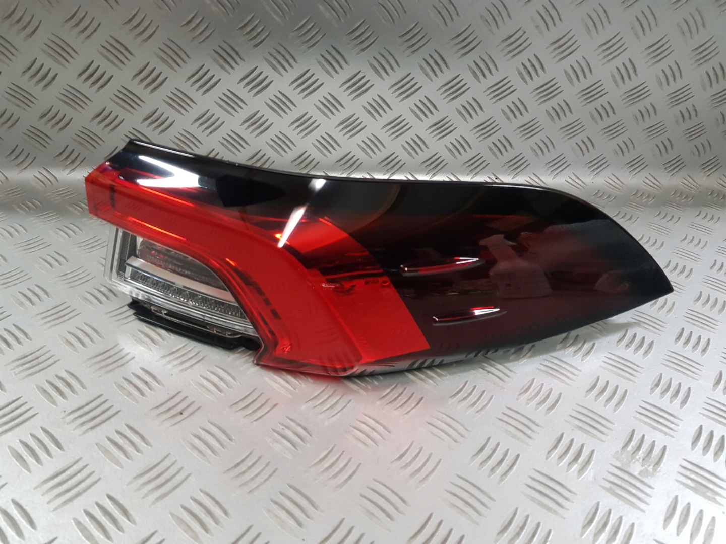 Toyota Corolla E170 Rückleuchte 8155002D21E Rearlamp - Thumbnail 1